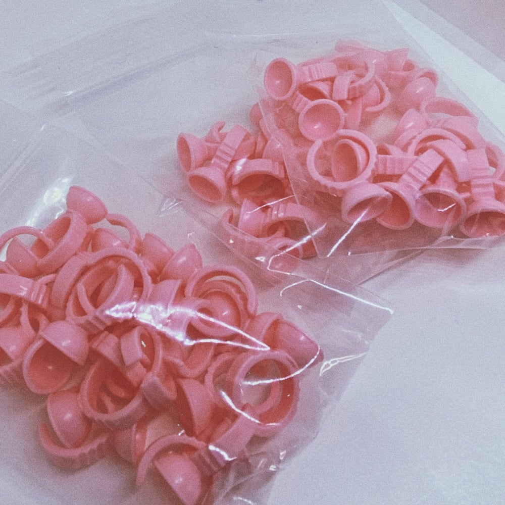 Glue rings